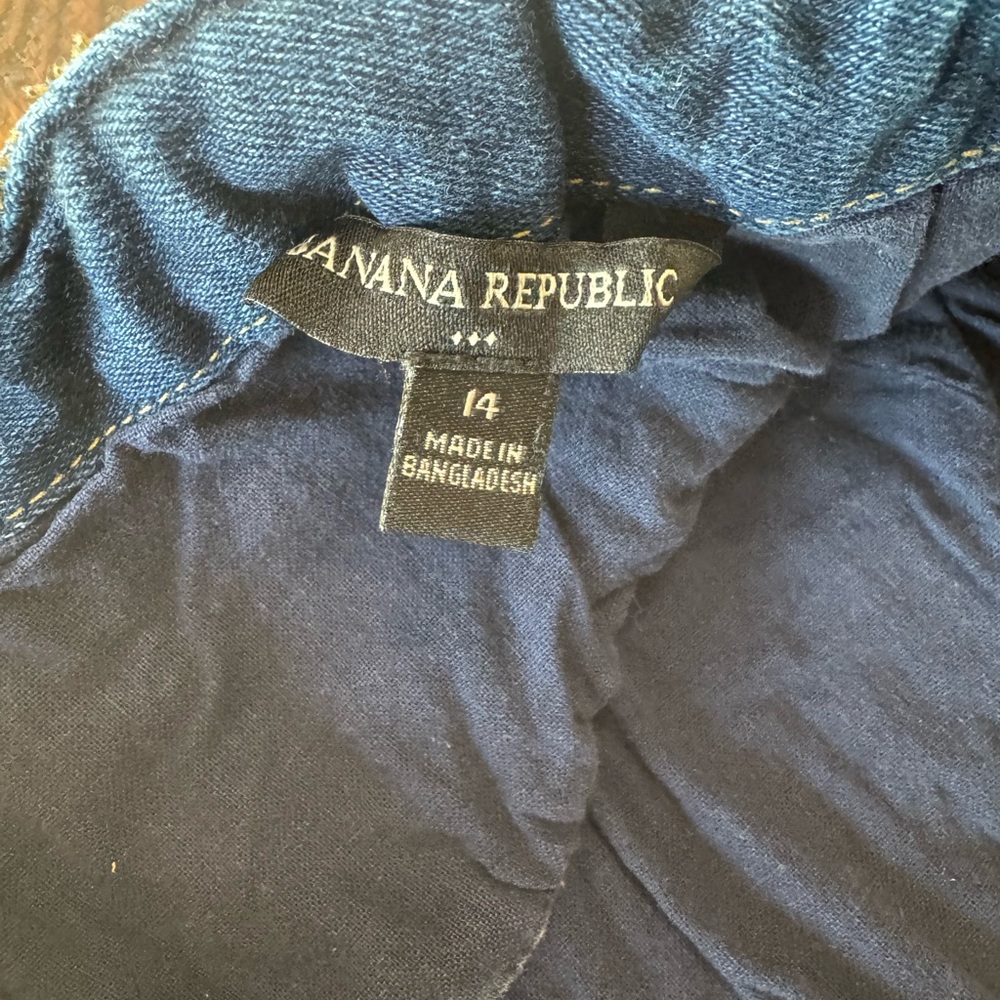 Banana Republic Dark Blue Jean Denim Crop Top Womens Size 14 Back Zipper - Picture 3 of 4